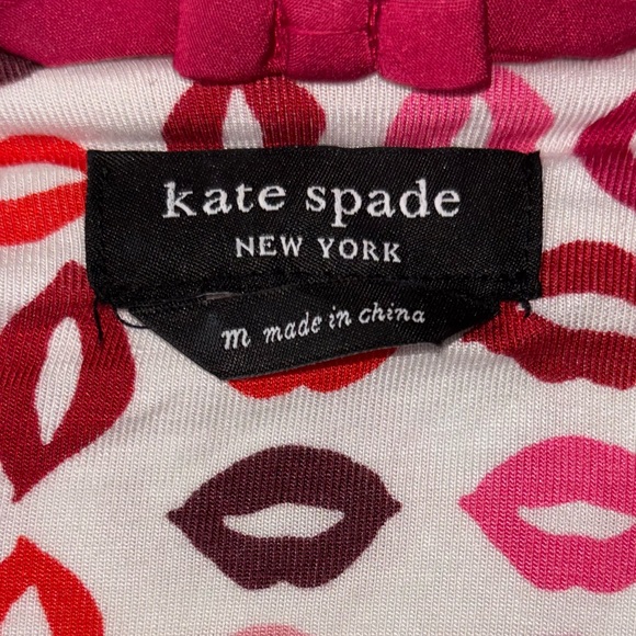 Kate Spade Red and Pink Lips and Lipstick Robe Eyelet Detail (Missing tie belt) - Picture 4 of 6